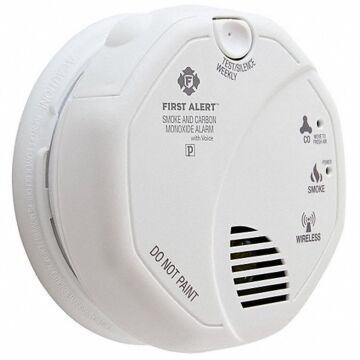 First Alert 9 V 915 MHz 85 dB at 10 ft Wireless Interconnect Battery Operated Combination Carbon Monoxide and Smoke Alarm