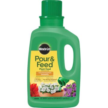 Miracle-Gro Pour & Feed 32 Oz. Liquid Plant Food