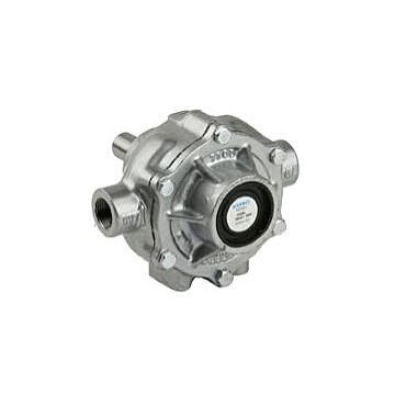Hypro 3/4" NPT Silver Series 7 Roller Pump