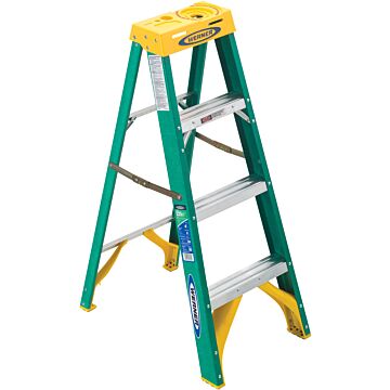 Werner Type II Fiberglass Step Ladder - 4 ft