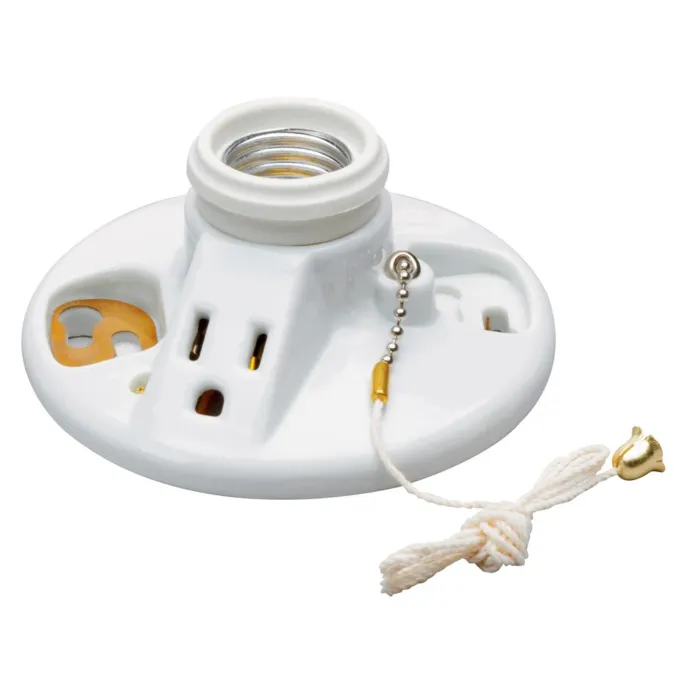 Pass & Seymour Medium Base Lampholder, White