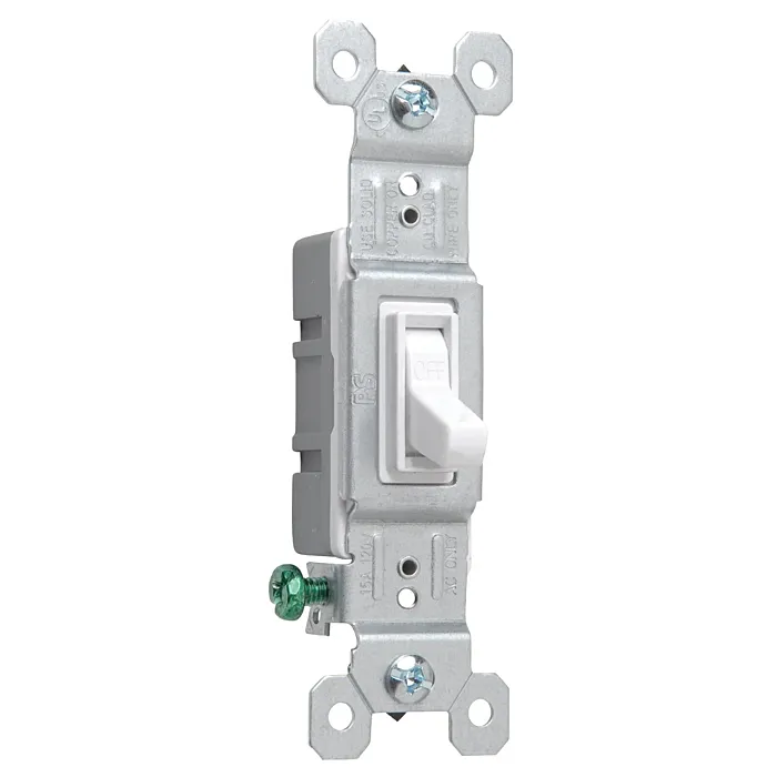 Pass & Seymour TradeMaster Grounding Toggle Switch, White 660WG