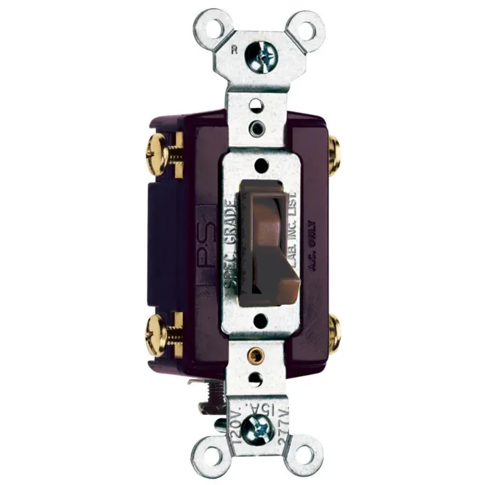Pass & Seymour Trademaster® Grounding Toggle Switch, Brown