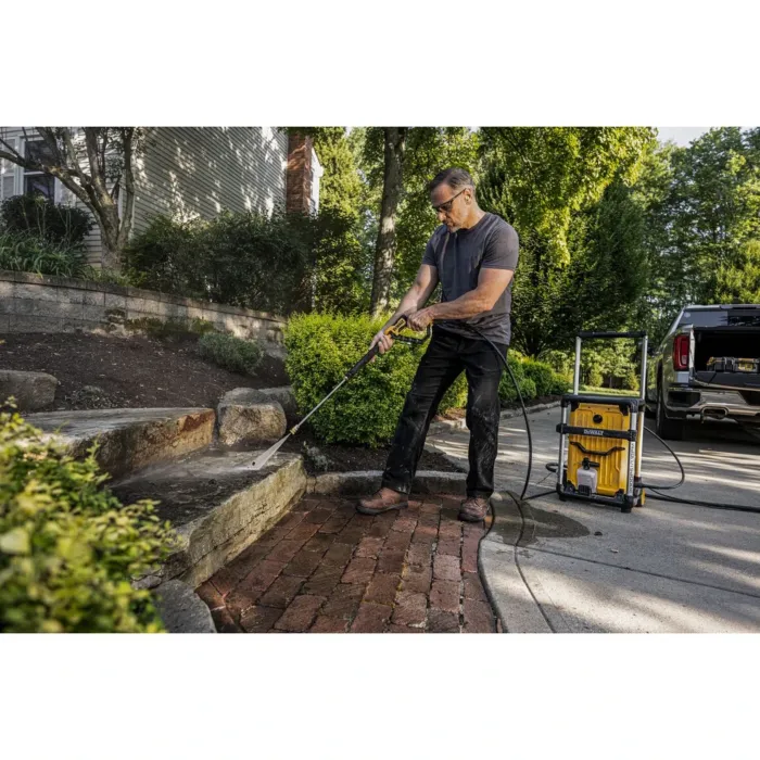 DEWALT 15A Jobsite Electric Cold Water Pressure Washer - 3000 max