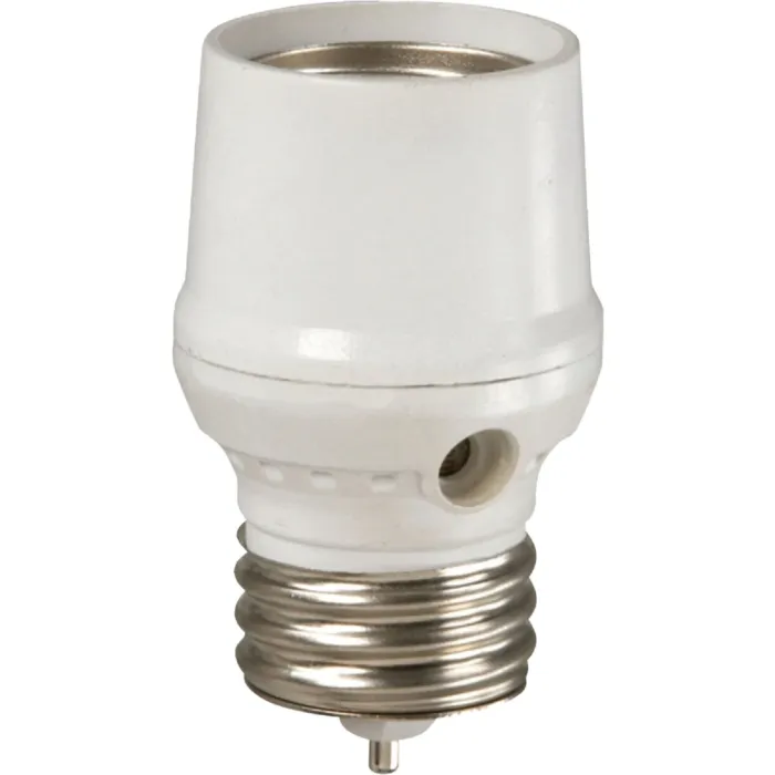 Westek Screw-In White Dusk To Dawn Photocell Lamp Control