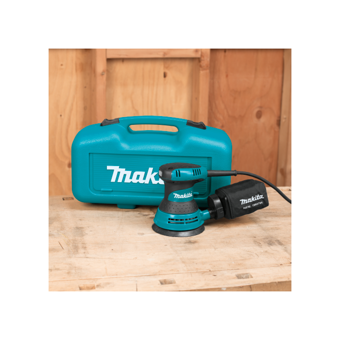 Makita 5 in. Random Orbit Sander w/ Tool Case