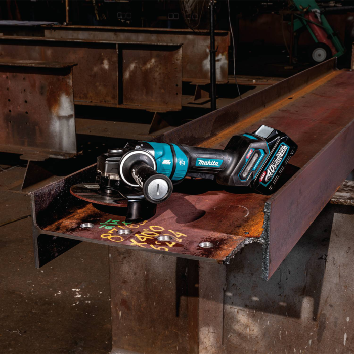 Makita 40V max XGT® Brushless Cordless 4-1/2” 6