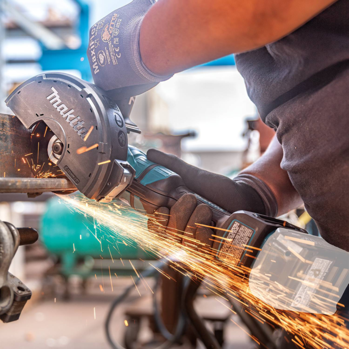 Makita 40V max XGT® Brushless Cordless 4-1/2” / 6