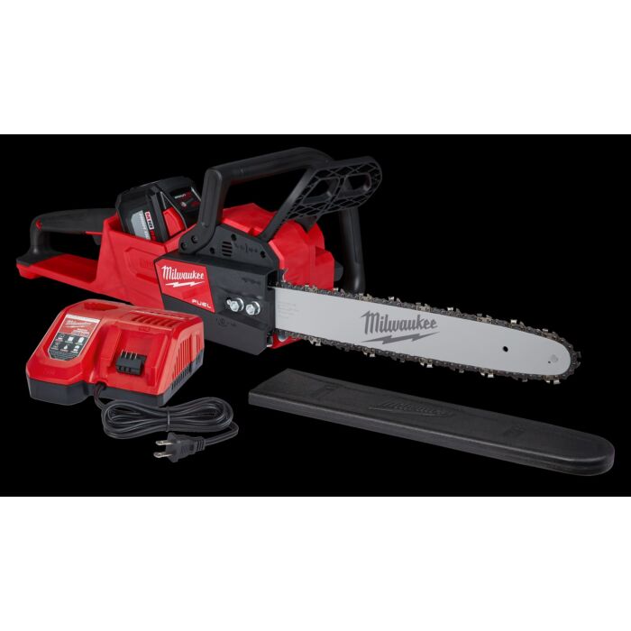 Milwaukee M18 FUEL™ 16" Chainsaw Kit