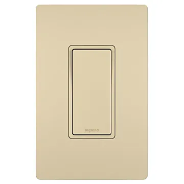 Pass & Seymour radiant® 15A 4-Way Switch, Ivory